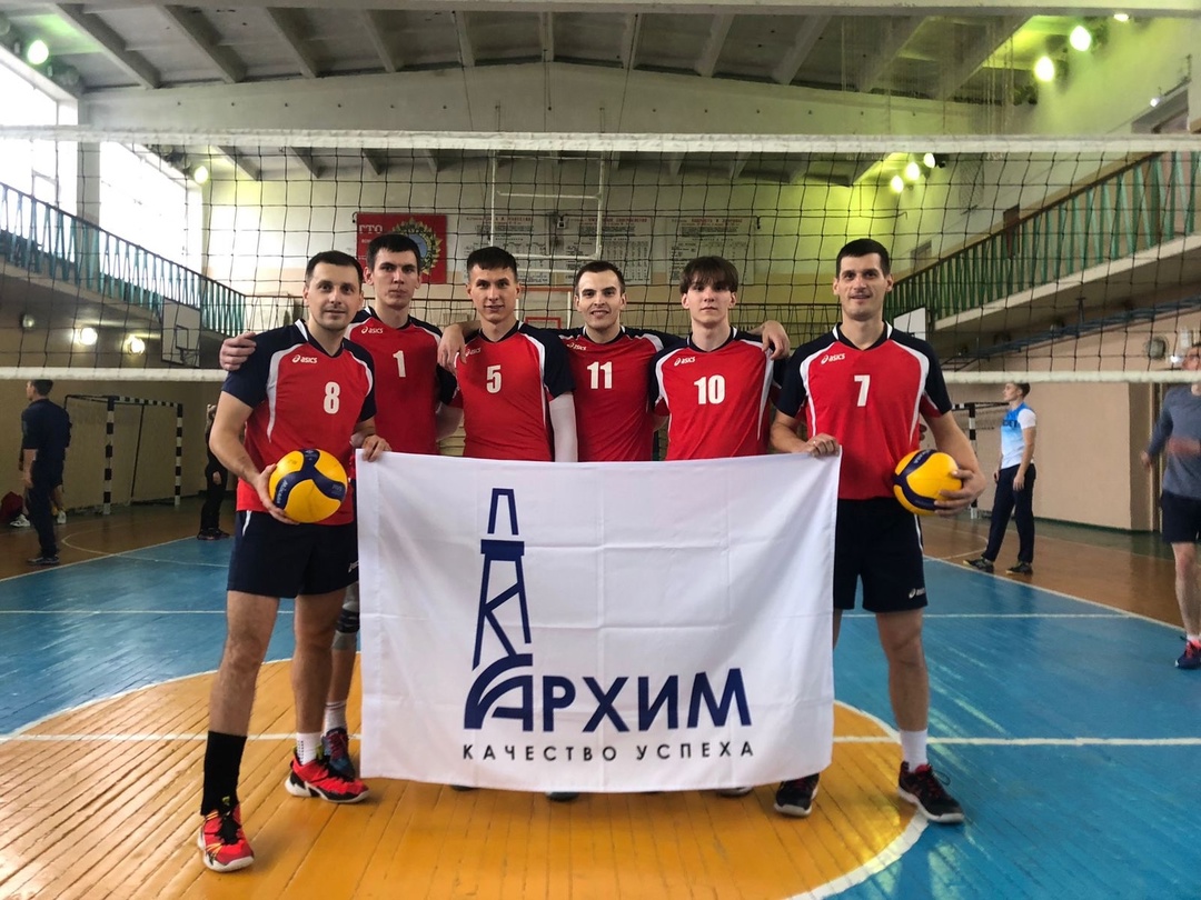 Новозыбковские волейболисты успешно стартовали в «Лиге старт»