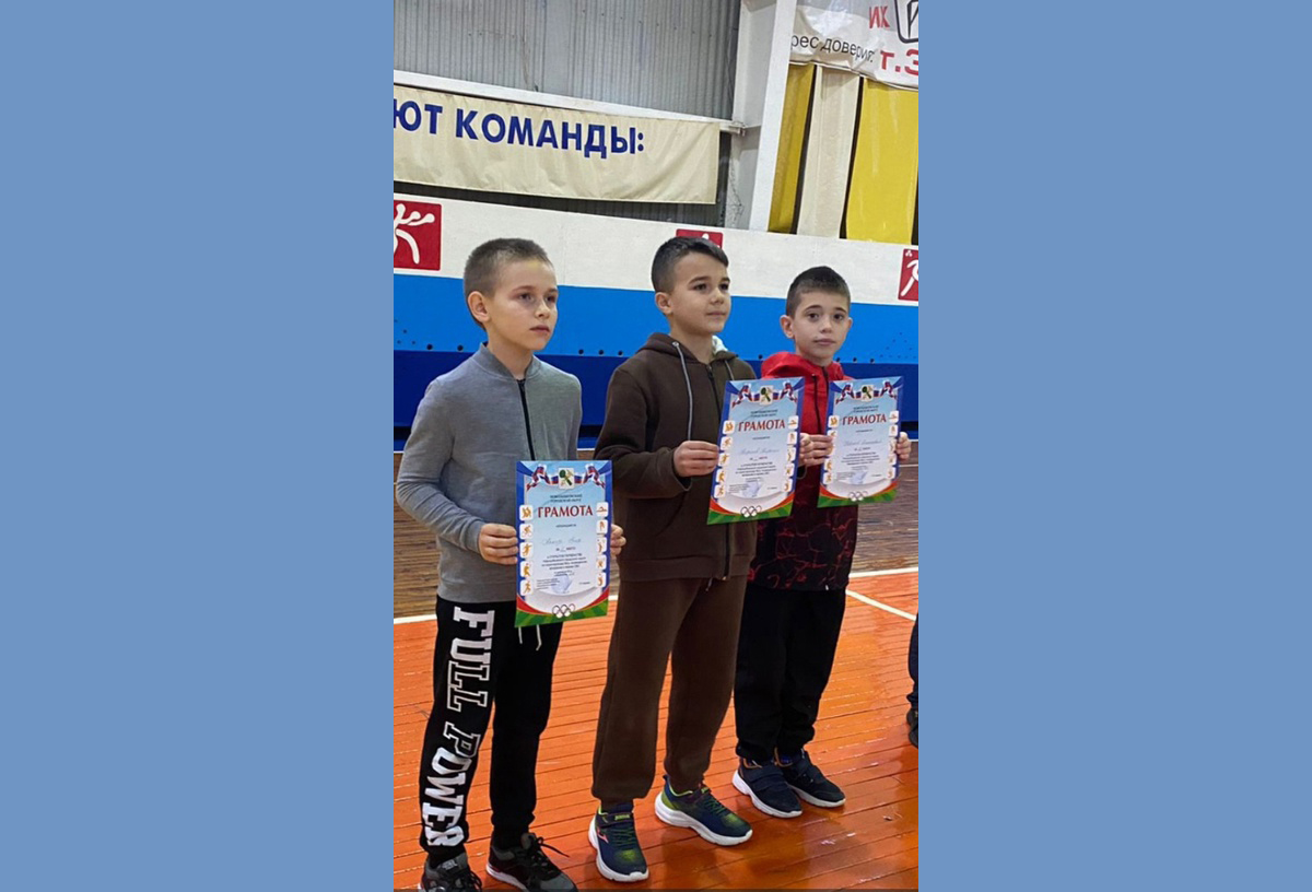 В Первенстве Новозыбкова по спринтерскому бегу победили Кирилл Кириков и Илья Подольный