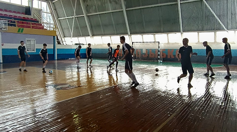 В Новозыбкове провели спартакиаду по мини-футболу