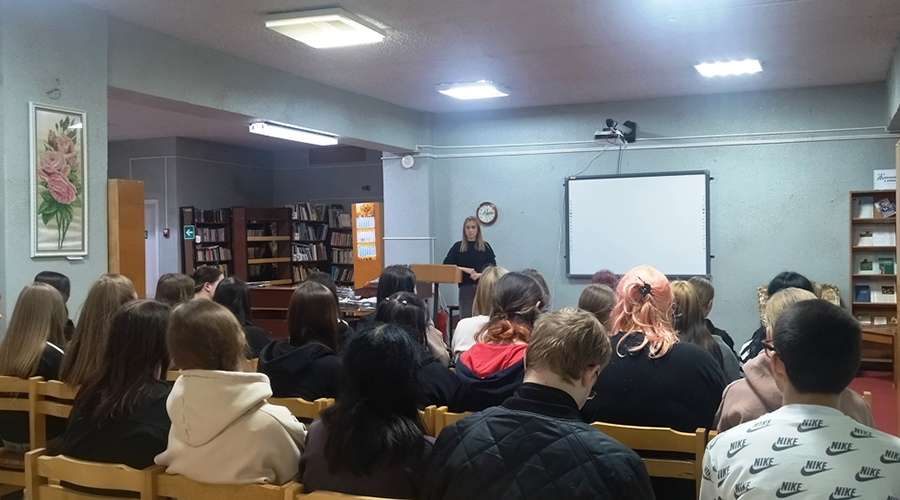 Новозыбковские студенты посетили лекцию, посвященную правам детей