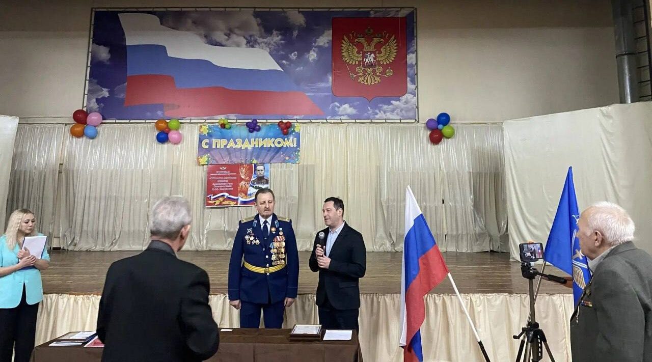 Брянскому «Обществк ветеранов авиации имени дважды Героя Советского Союза П.М. Камозина» — 25 лет