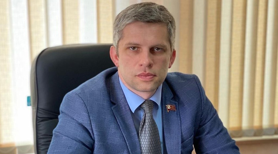 Депутат Новозыбковского горсовета Николай Макаркин досрочно сложил полномочия