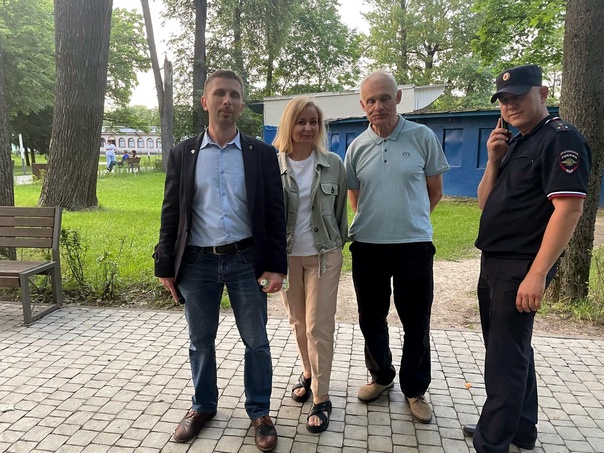 Заведующая отделением новозыбковского центра социального обслуживания населения приняла участие в рейде в рамках профилактической операции «Подросток»