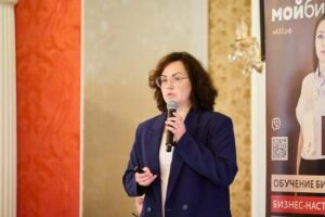 Легче не будет: в Брянске обсудили перспективы и техники построения команды