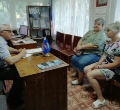 Депутат Брянской областной Думы Николай Стародубцев провел прием граждан