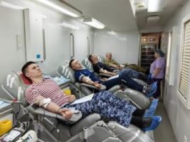 Росгвардейцы приняли участие в безвозмездной сдаче донорской крови в Брянске