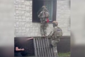 При содействии Росгвардии задержаны подозреваемые в похищении человека в Брянске