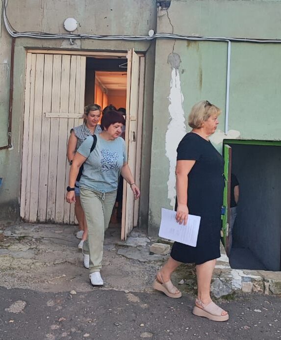 В новозыбковских образовательных учреждениях проходят всероссийские учения по действиям при террористической угрозе и воздушной тревоге