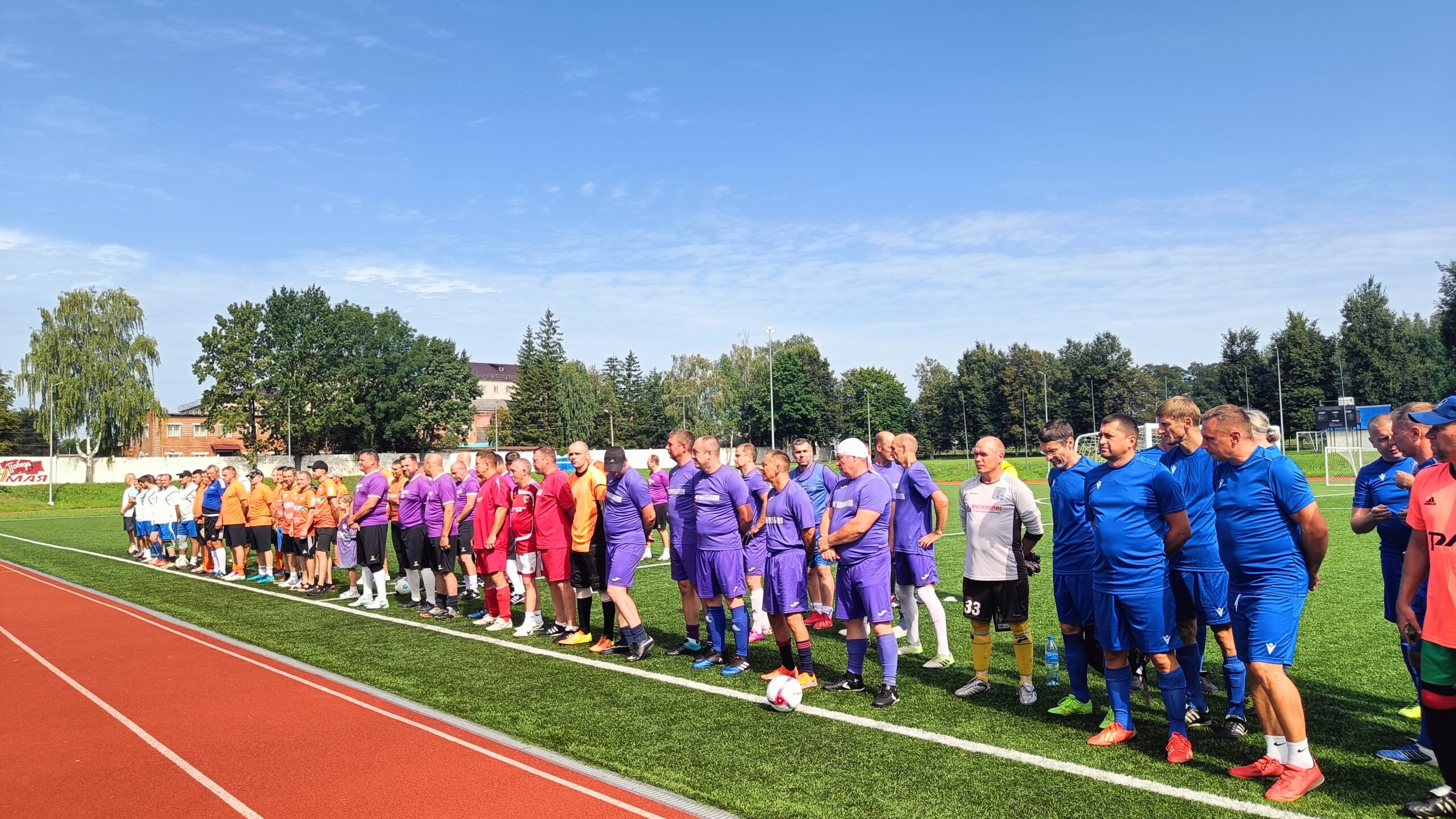 Турнир по футболу «Лига СССР 40+», ГТО, спартакиада и многое другое — В Новозыбкове активно отмечают День физкультурника