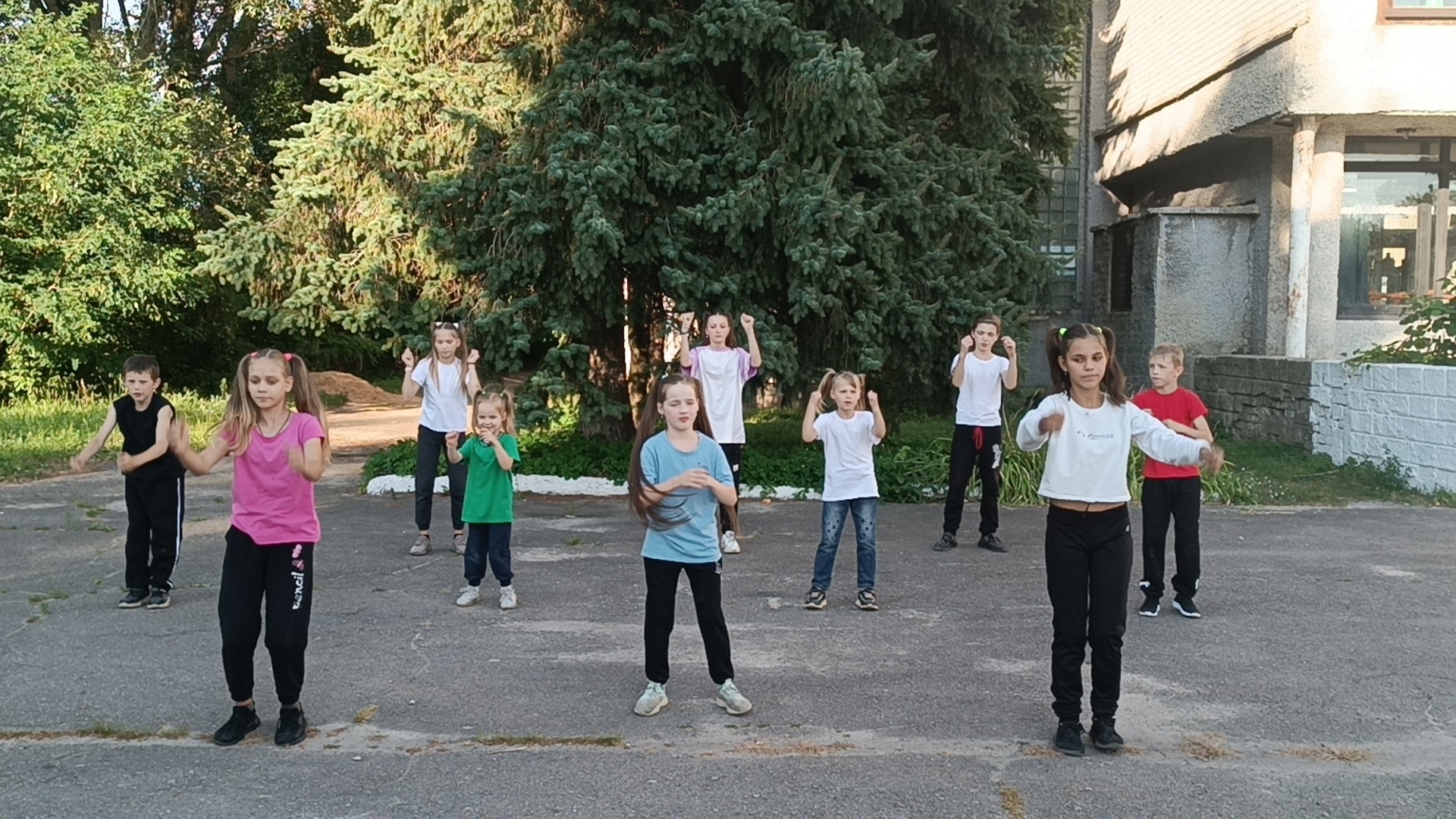В Верещакском ДК в день светофора прошёл праздник для детей