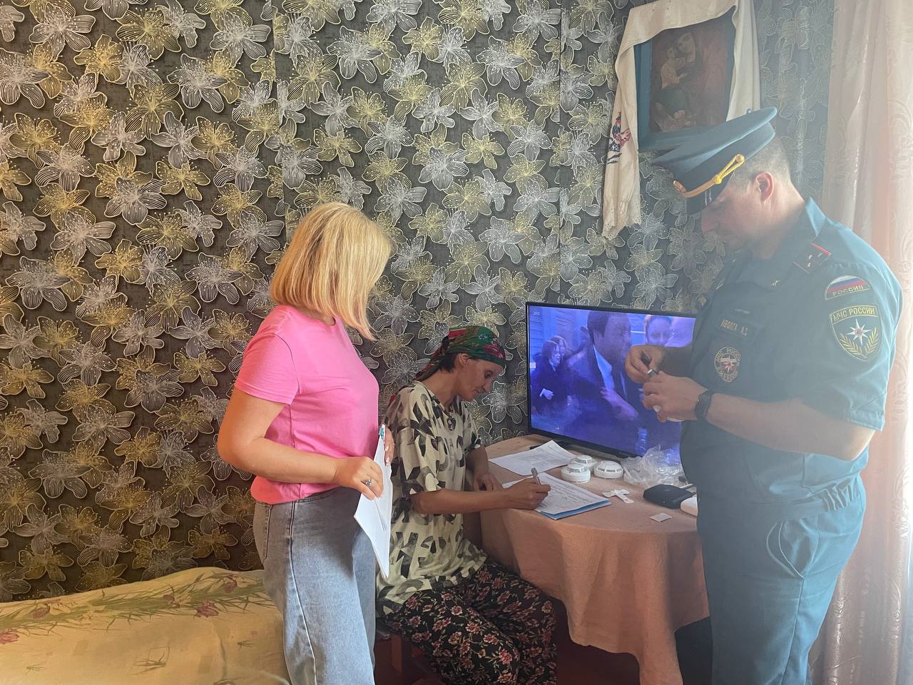 На территории Новозыбковского городского округа организована системная пожарно-профилактическая работа среди семей с детьми