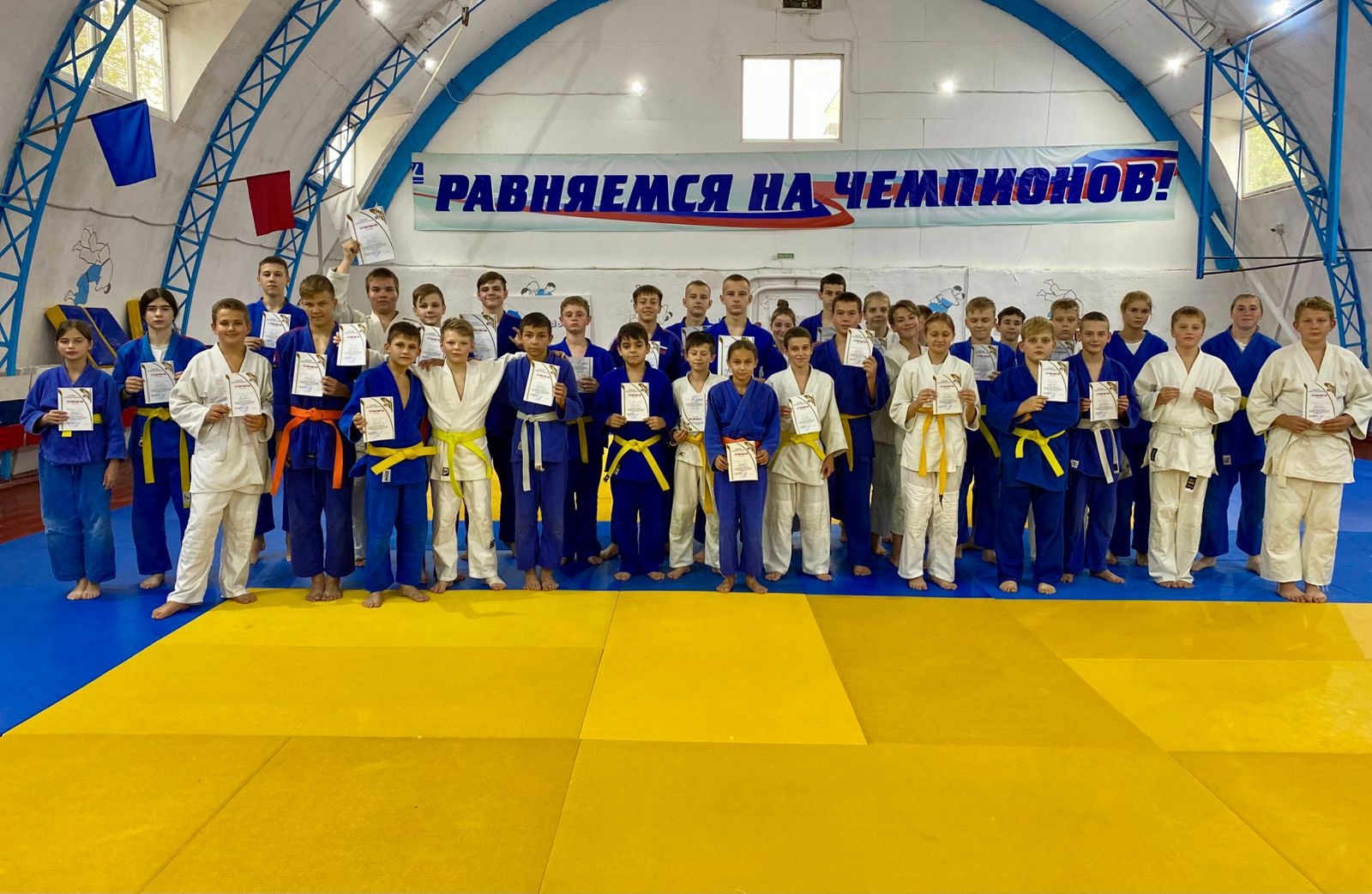 Новозыбковские дзюдоисты дали старт сезону
