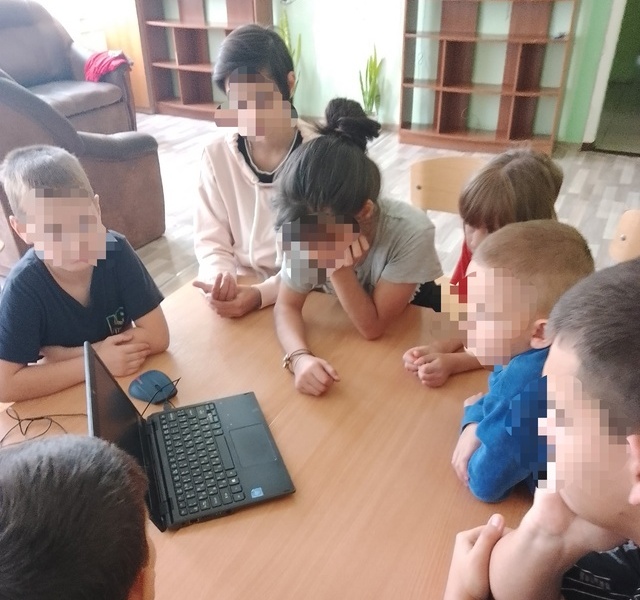 В приюте Новозыбкова играли в «Кто? Где? Когда?»