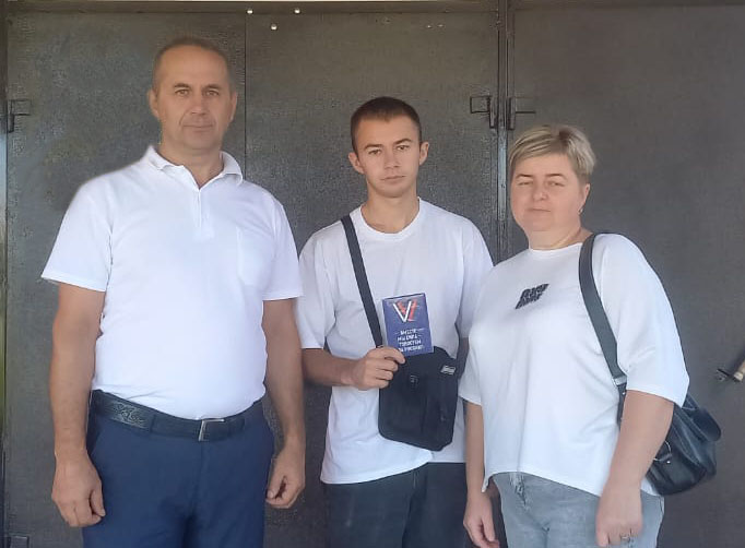 Новозыбковцы семьями идут на избирательные участки