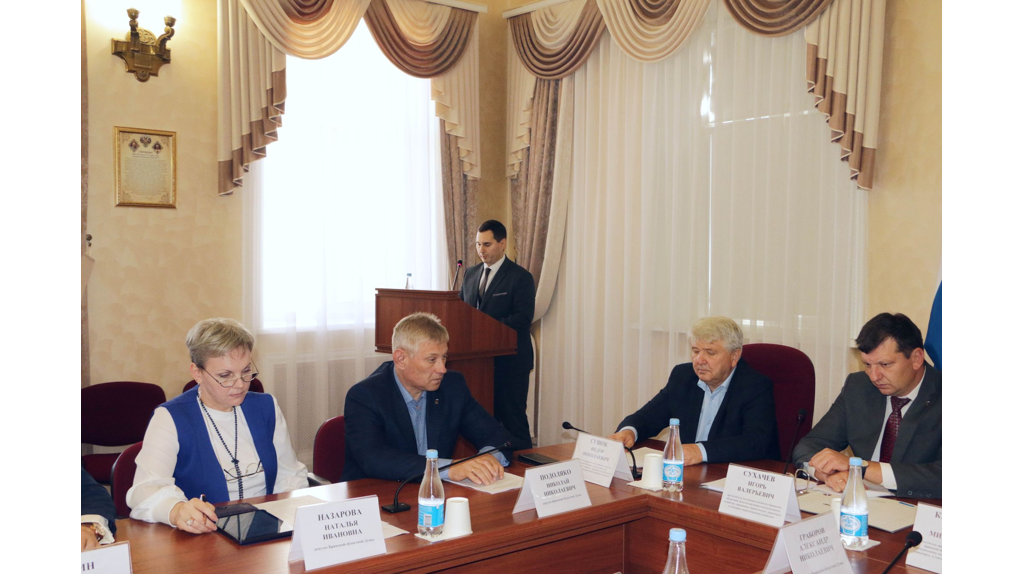 Трое брянцев удостоены почетного звания