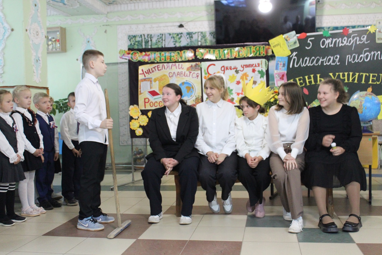 Ученики замишевской школы сегодня дали учителям отдохнуть