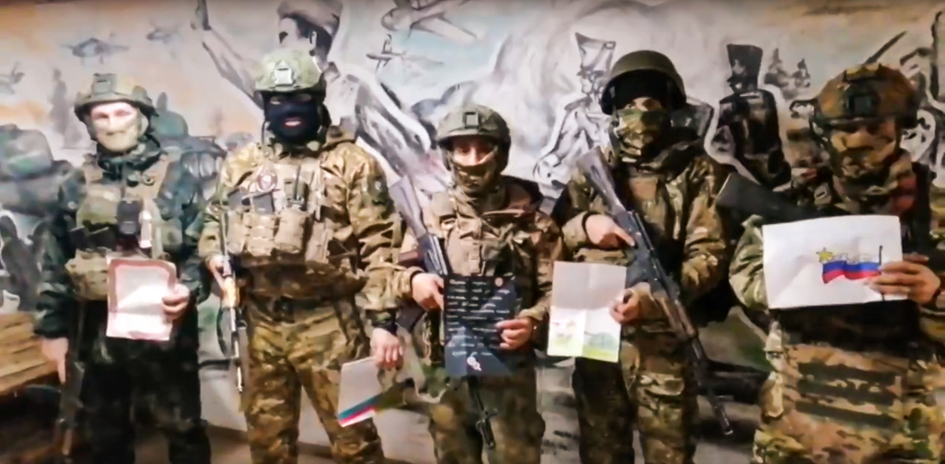 Участники СВО поблагодарили новозыбковских детей за письма для фронта