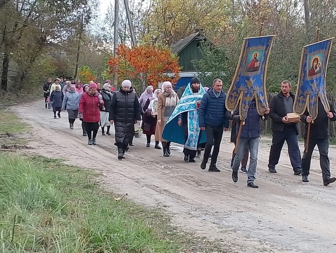 Покров Пресвятой Богородицы в новозыбковском селе отметили крестным ходом