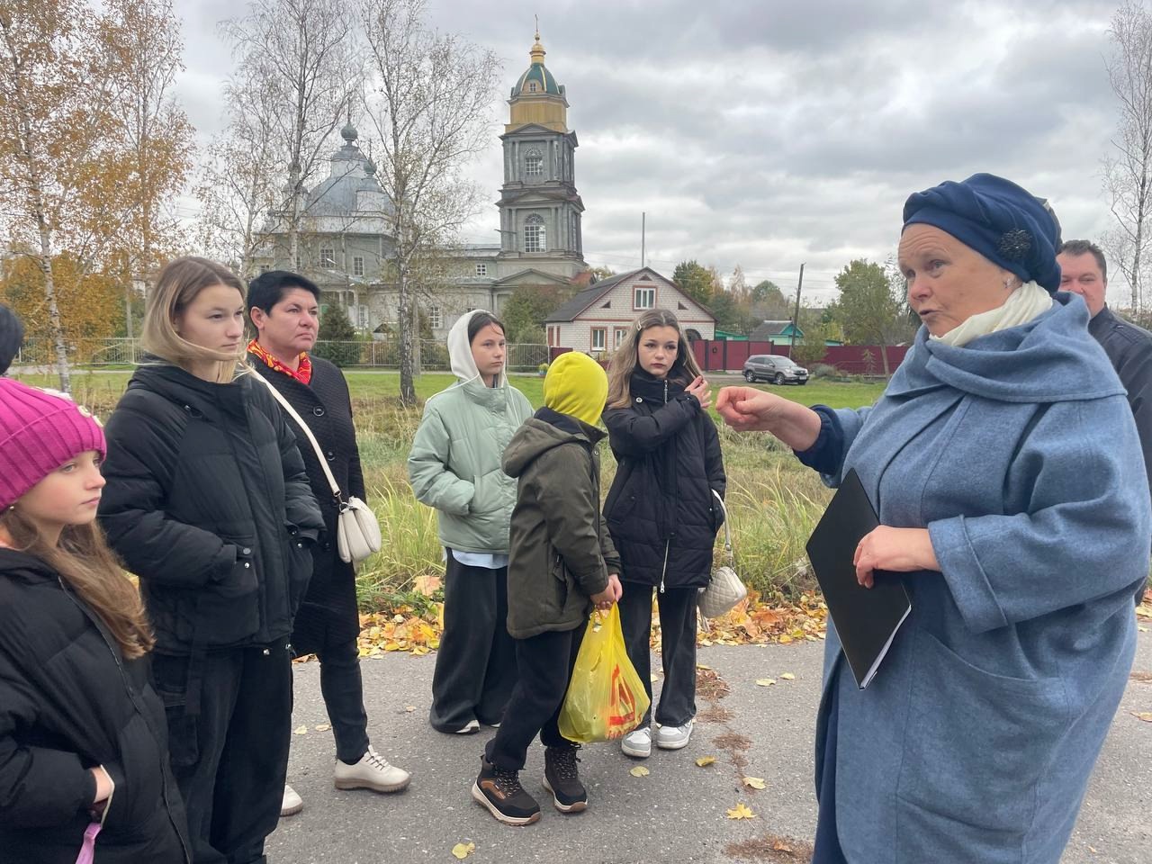 Для новозыбковских школьников организовали экскурсию по храмам города