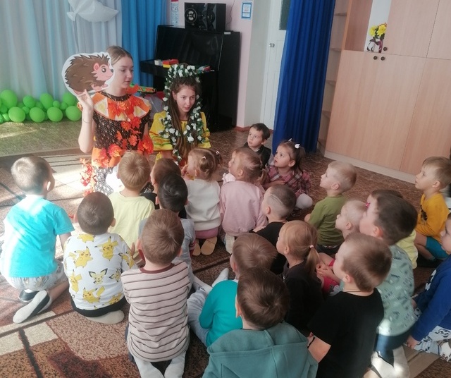 В гости к новозыбковским ребятишкам пришла Осень
