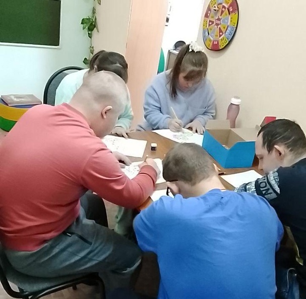 В новозыбковском КЦСОН отметили День бабушек и дедушек