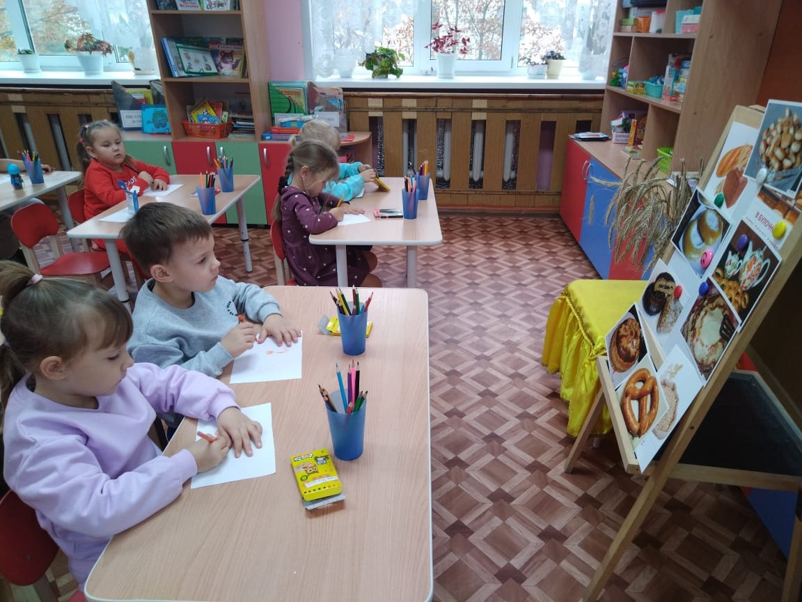 Новозыбковским дошколятам рассказали о ценности хлеба