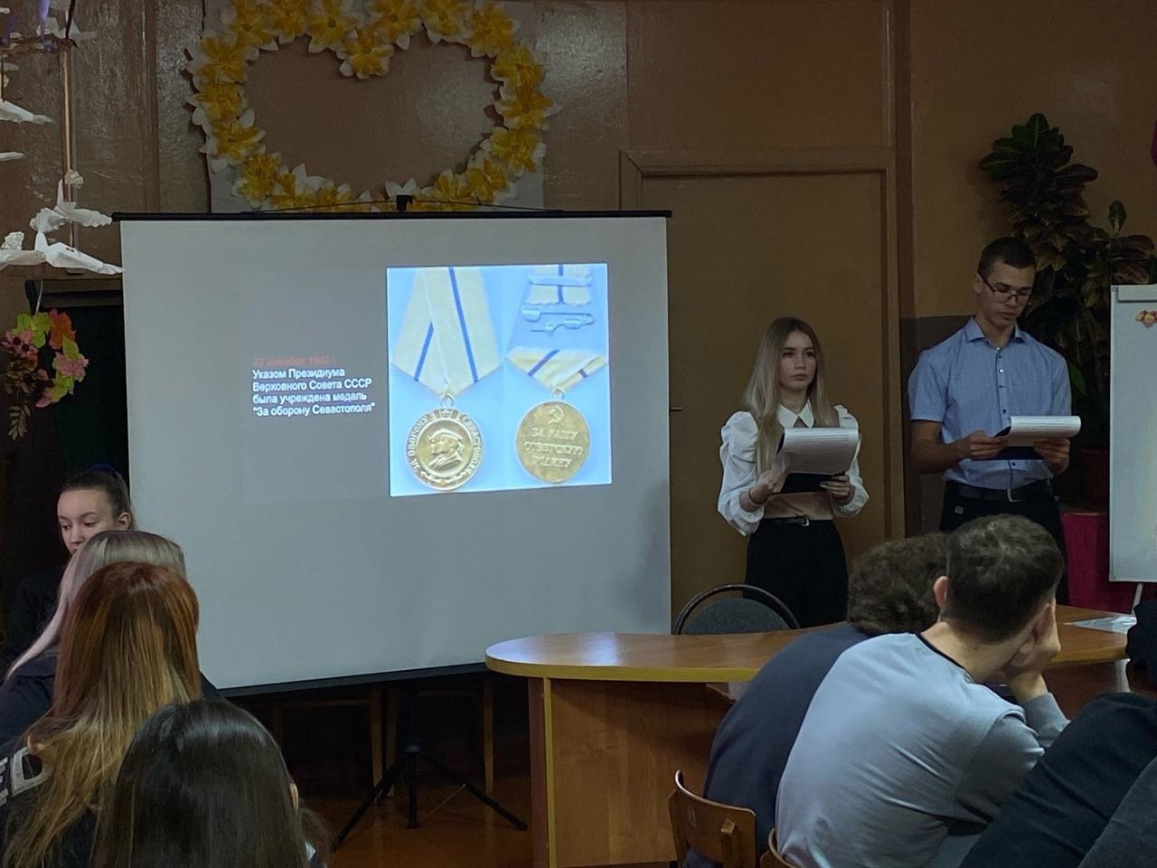 В Новозыбковском педколледже провели встречи в рамках проекта «День в истории»