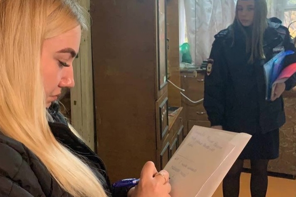В Новозыбкове продолжаются посещения неблагополучных семей специалистами надзорных органов