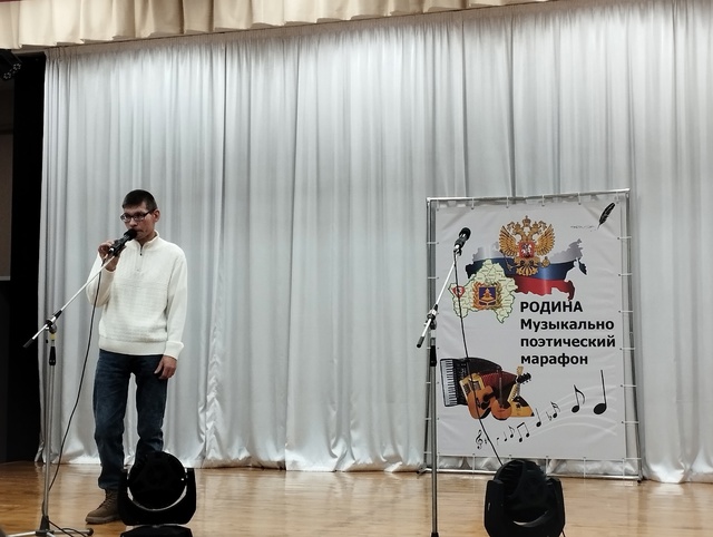 Новозыбковский поэт-песенник удостоен награды