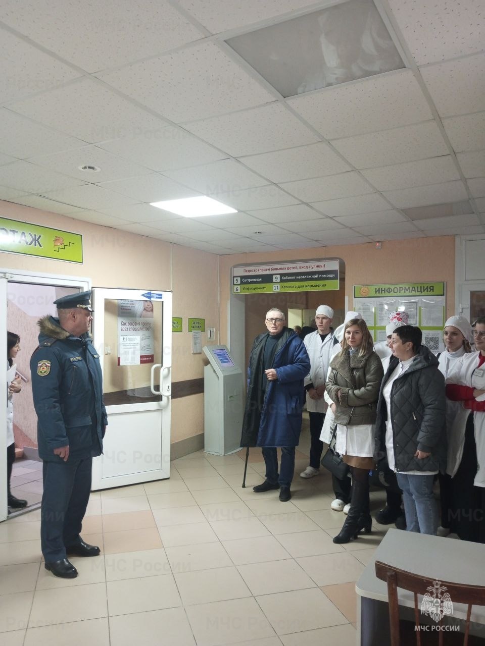 Сотрудники Госпожнадзора провели профилактические мероприятия в Новозыбковской ЦРБ