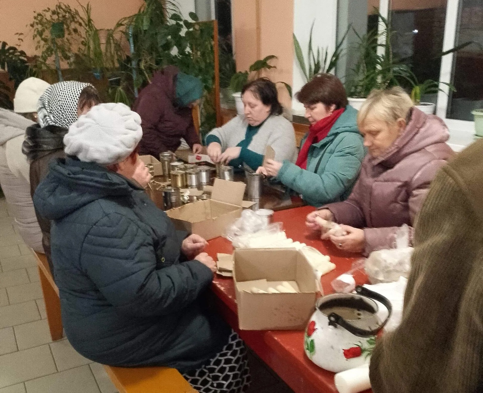 Тепло свечей из села Новозыбковского района согревает бойцов СВО