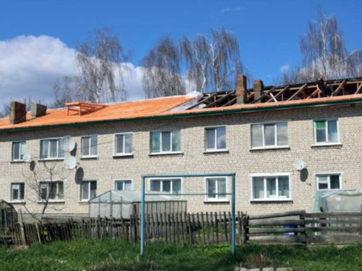 В многоквартирных домах брянской Дубровки отремонтировали кровли многоквартирок