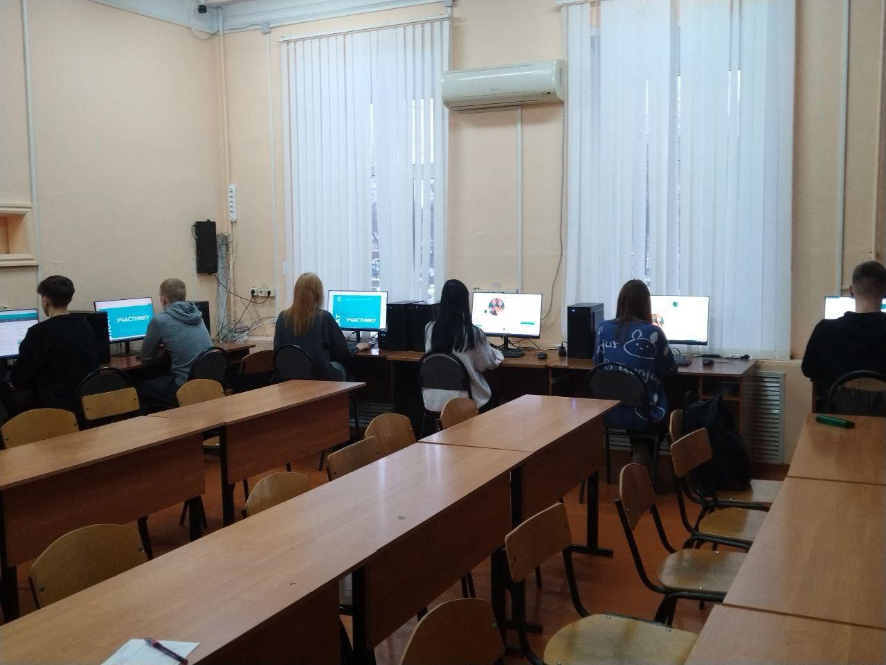 Студенты Новозыбковского педколледжа приняли участие во Всероссийском тестировании по охране труда