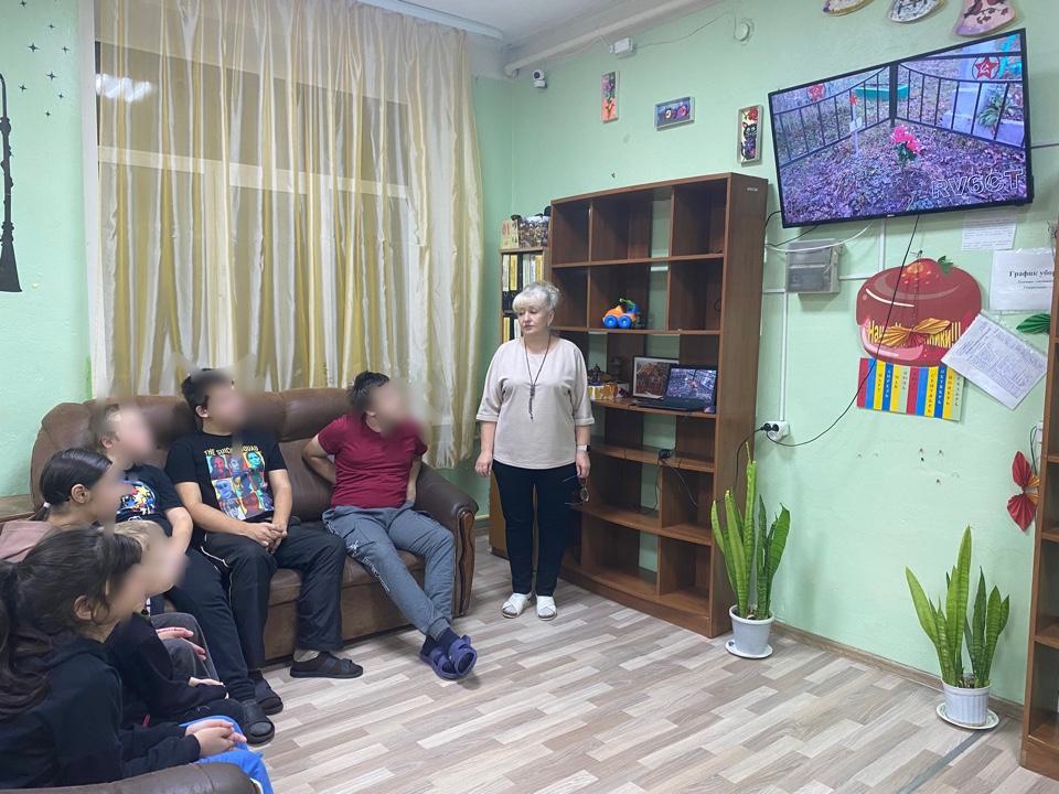 В День неизвестного солдата в новозыбковском соцприюте провели патриотический час