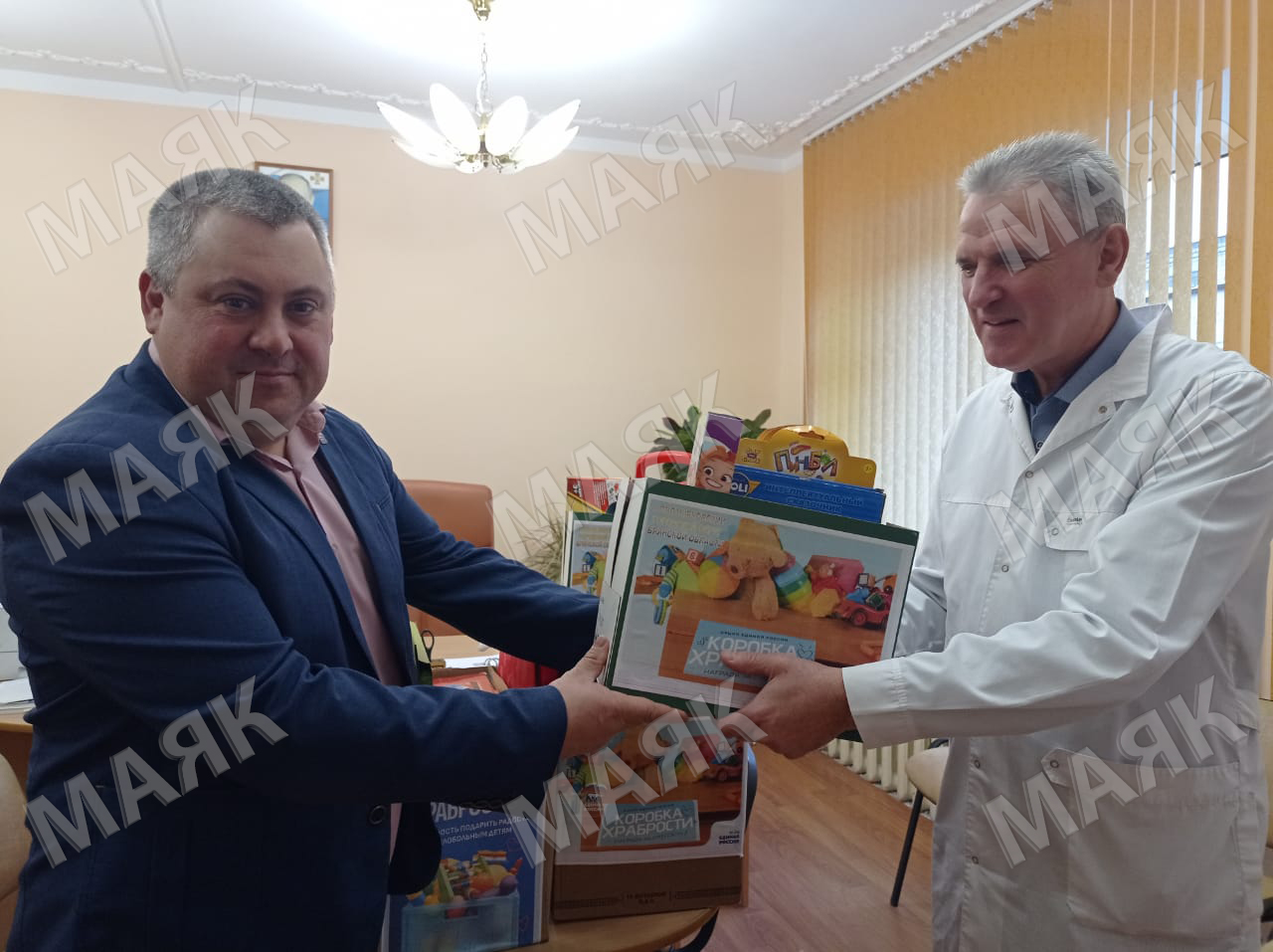 В Новозыбкове депутаты «Единой России» дарят праздник детям