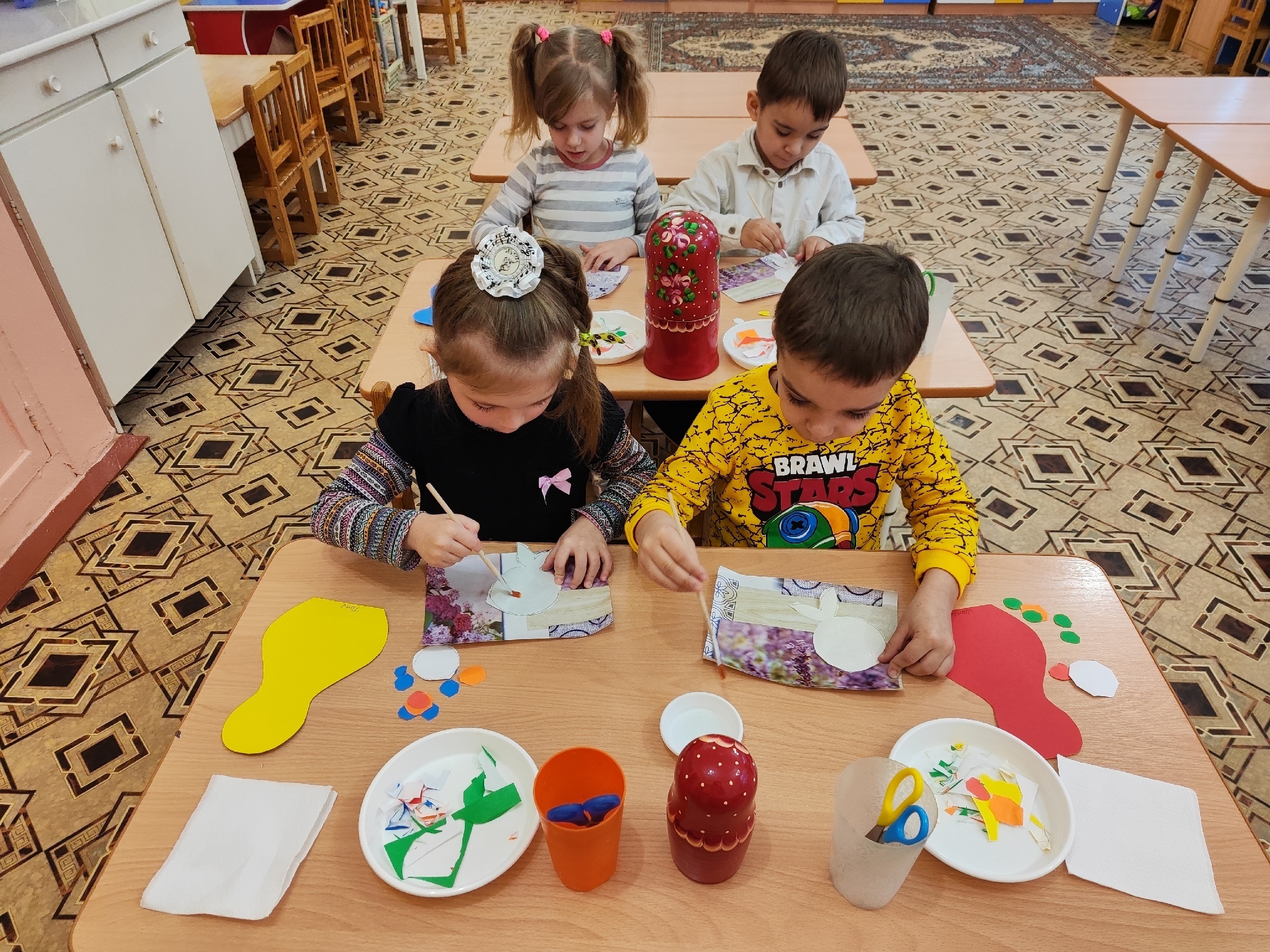 Новозыбковские малыши познакомились с матрешкой