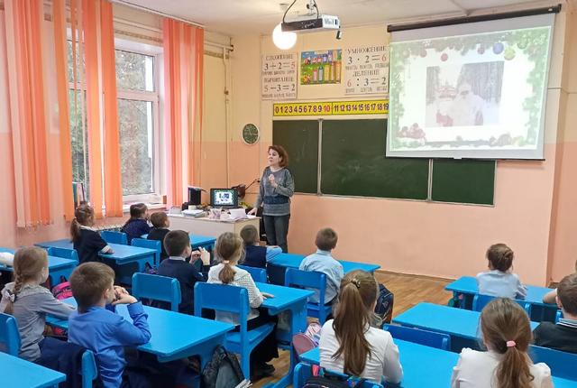 Первоклашки Новозыбкова окунулись в атмосферу волшебства и зимней сказки
