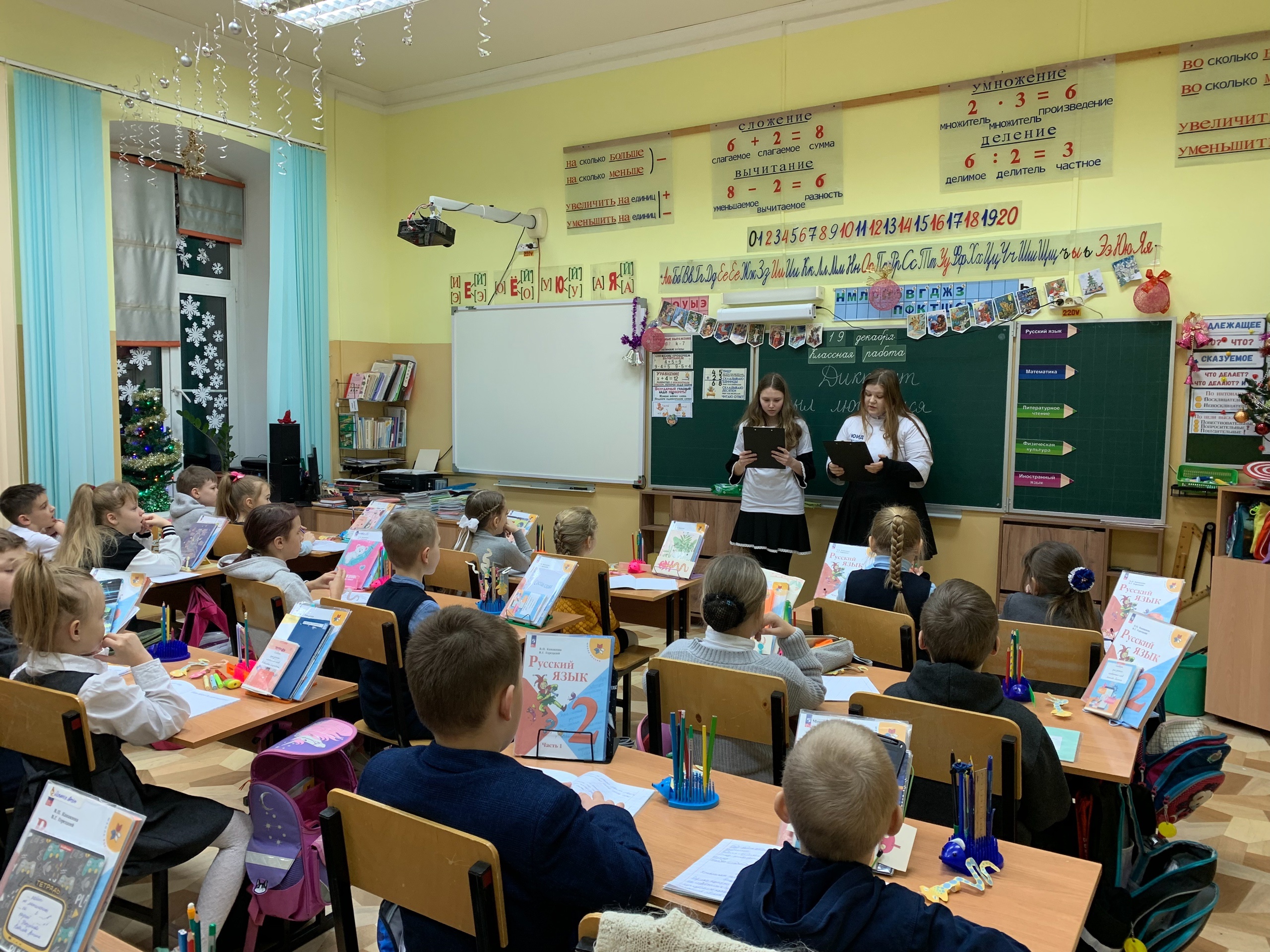 Ученики новозыбковской школы № 1 «засветились»