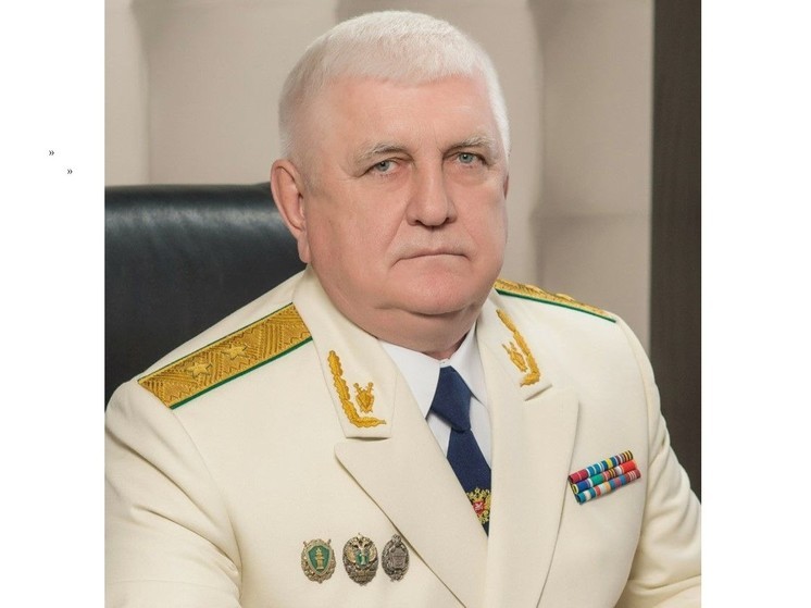 Владимир Путин присвоил прокурору Брянской области Александру Войтовичу почётное звание