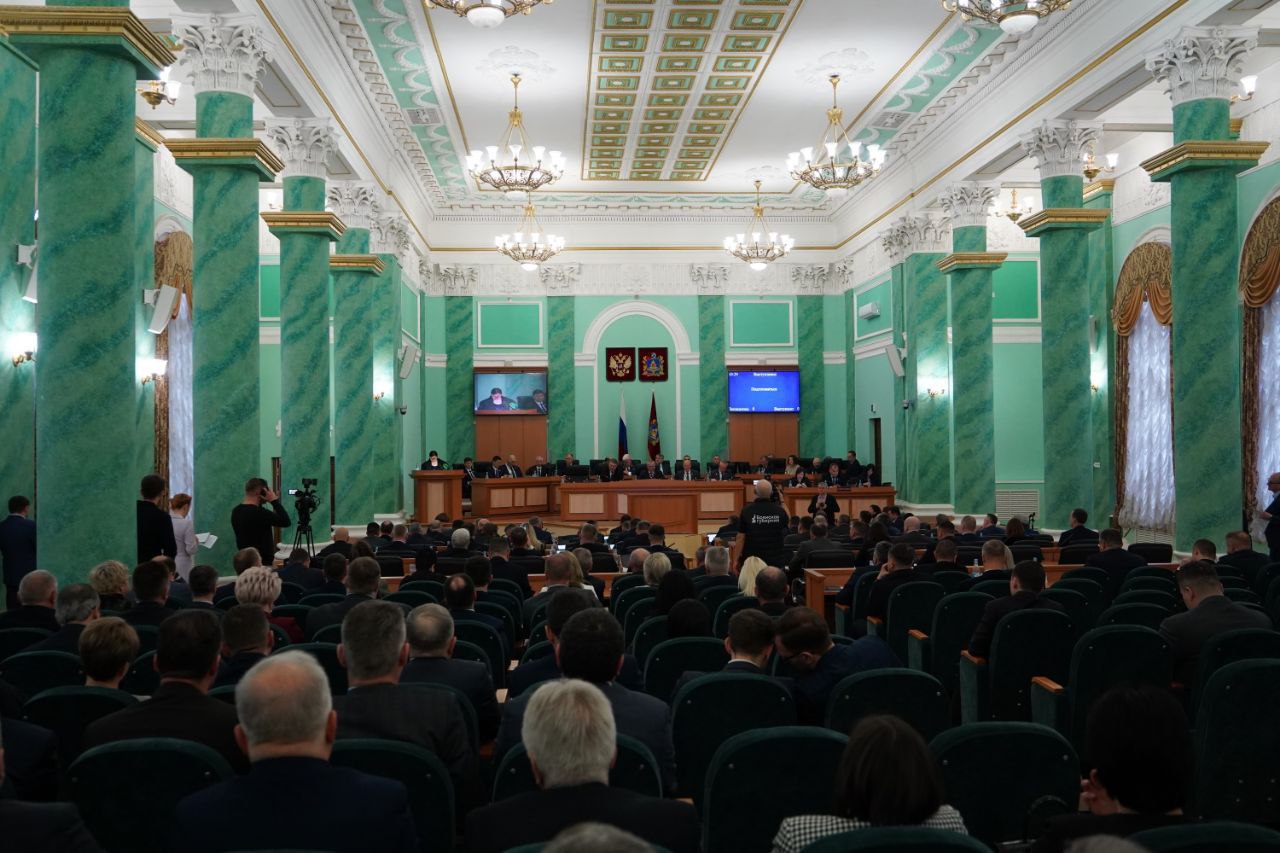 Брянские студентки-очницы будут получать 150 тысяч рублей за беременность