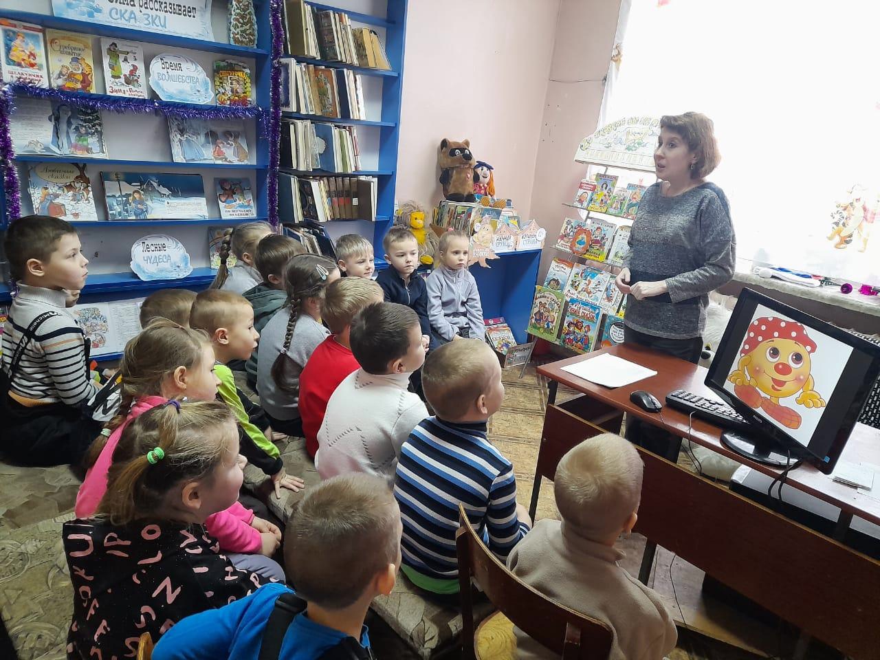 Путешествие в мир сказок для новозыбковских дошколят