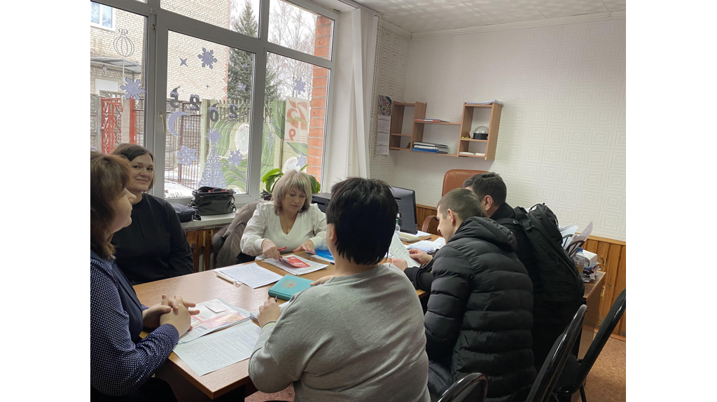 В Брасовском районе Брянщины обсудили вопросы бесплатного обучения и трудоустройства ветеранов СВО