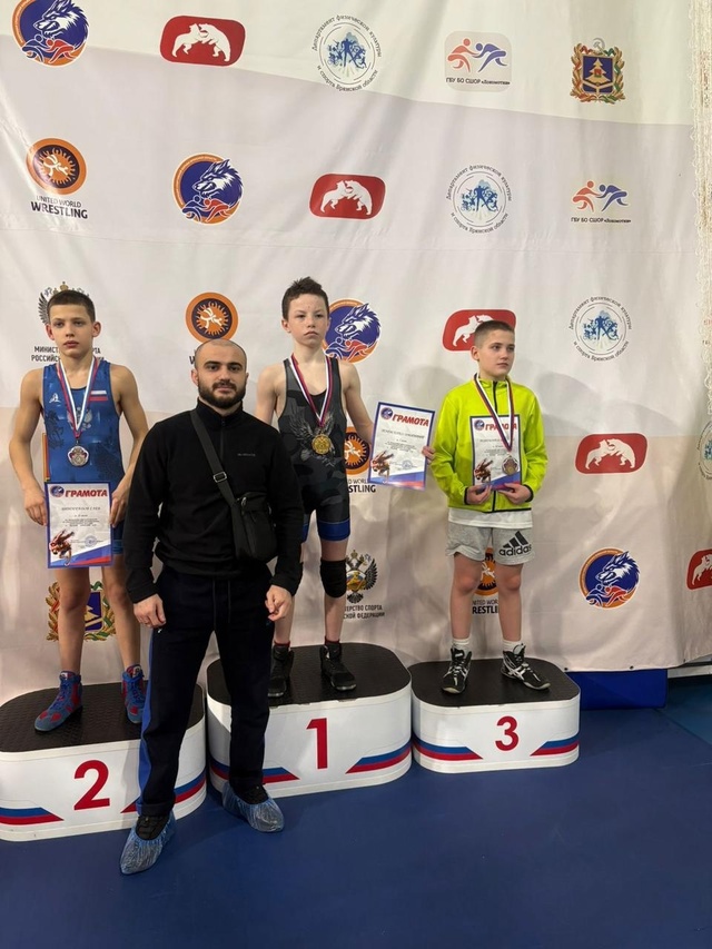 Новозыбковец Дмитрий Тарасенко вновь стал чемпионом Брянской области по спортивной борьбе