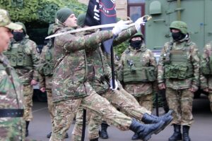 Командир БАРС-Брянск Сергей Антошин показал неожиданные ракурсы смотра подразделения