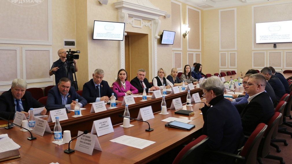 На Брянщине за восемь лет направлено 3,7 млрд. рублей на закупку автобусов