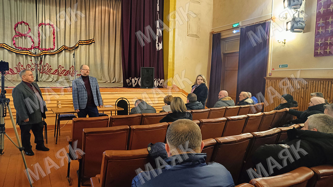 Глава Новозыбковской городской администрации провел рабочую встречу с населением