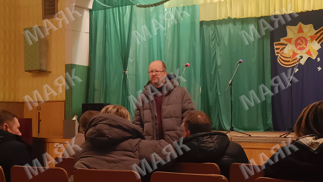 Глава Новозыбковской городской администрации провел встречу с жителями Новых Бобовичей