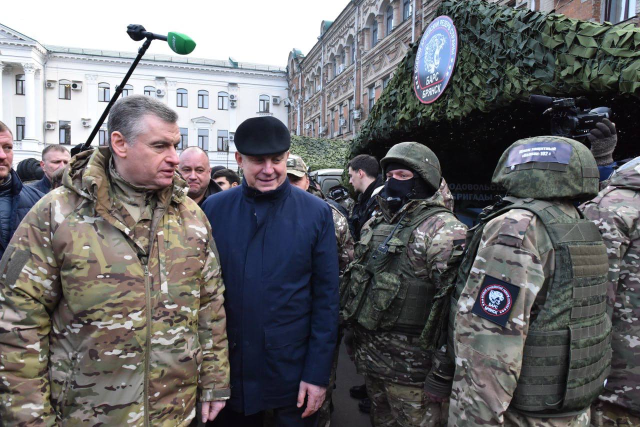 Губернатор Брянщины Александр Богомаз выразил благодарность начальнику Главного штаба Сухопутных войск генерал-полковнику Евгению Никифорову