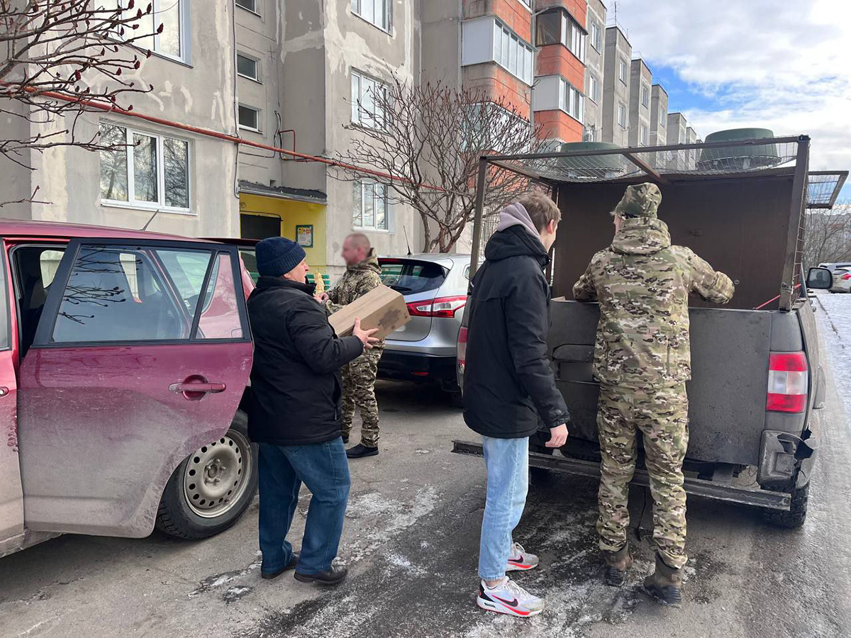 Активисты новозыбковского села Замишево собрали гуманитарный груз