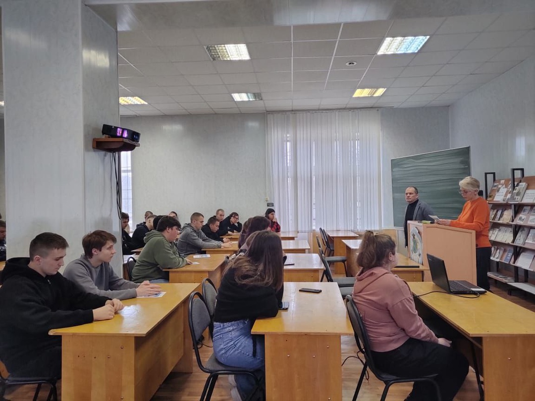 Студентам педколледжа рассказали о преимуществах обучения в филиале БГУ им. академика И.Г. Петровского в Новозыбкове